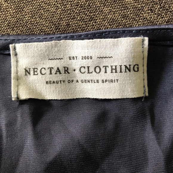 Nectar Clothing off the shoulder long sleeve top - Picture 3 of 4